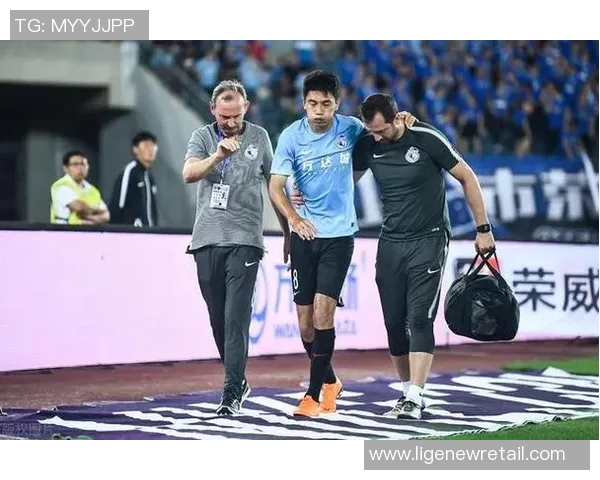篮球明星齐聚长春进行训练活动引发球迷热议与期待 篮球明星齐聚长春进行训练活动引发球迷热议与期待